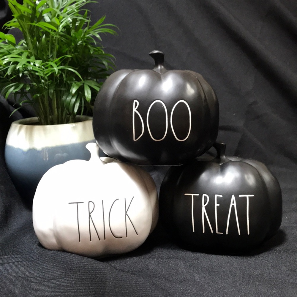 Rae Dunn TRICK TREAT BOO Pumpkins (3)
